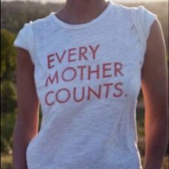 Meet your Posher, Cali Keys - Picture 3 of 3